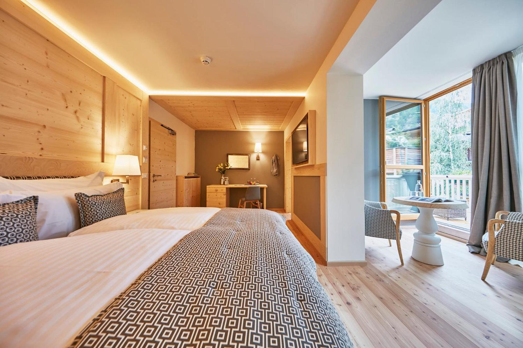 Goldene Rose Karthaus A Member Of Small Luxury Hotels Of The World Senales/Schnals Kamer foto